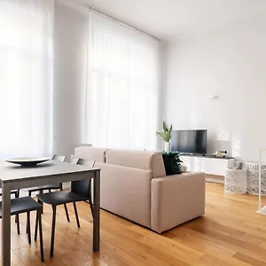 Easyhomes - Botta Appartamento Milano