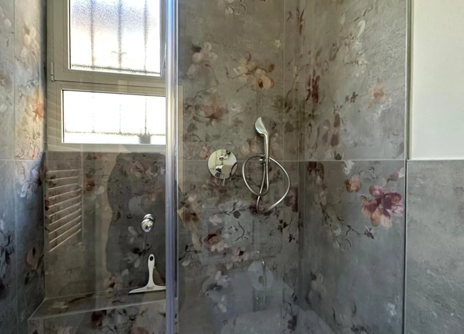 شقة Flowers, A Cozy Suite In ميلان إيطاليا