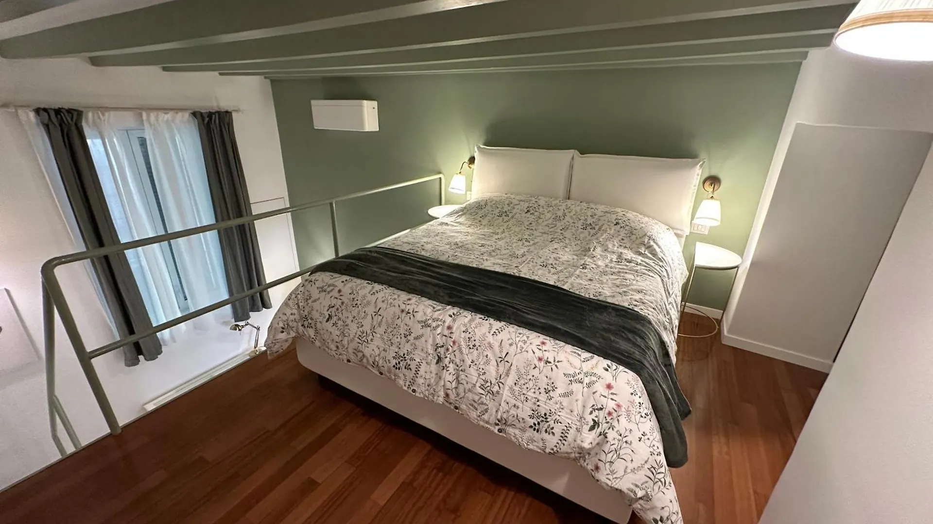 شقة Flowers, A Cozy Suite In ميلان إيطاليا