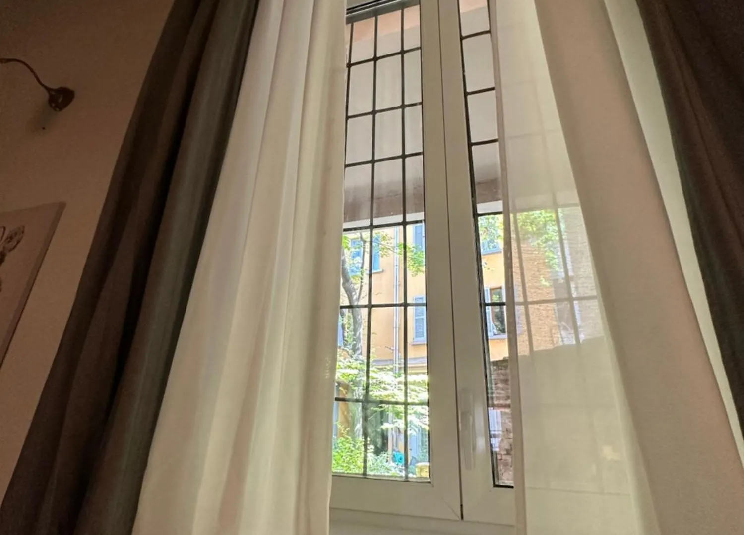 Flowers, A Cozy Suite In ميلان 0*,  إيطاليا